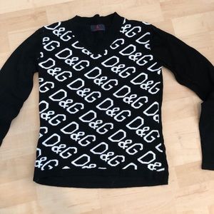 D&G black sweater